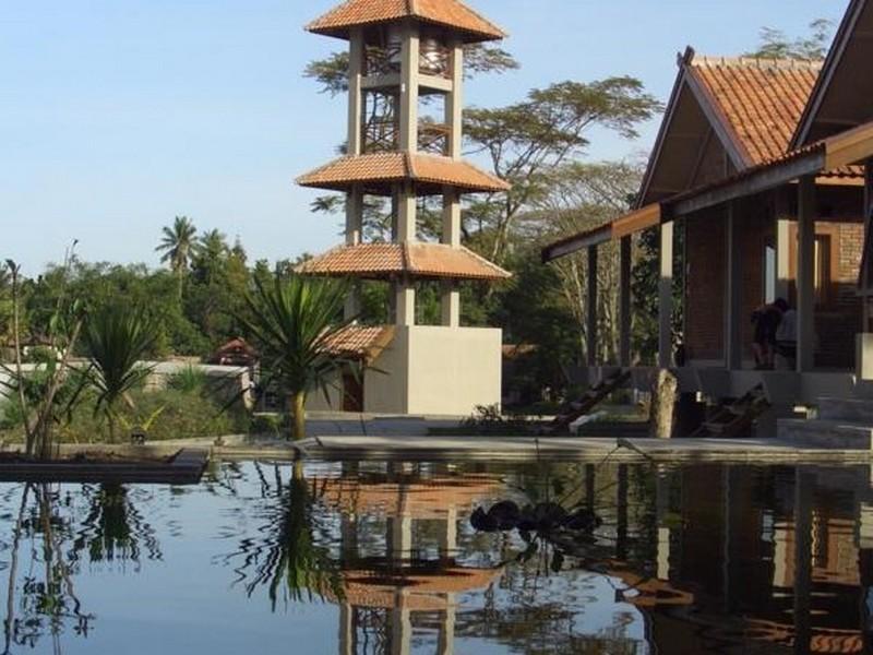 Disaster Oasis Hotell Kaliurang Exteriör bild