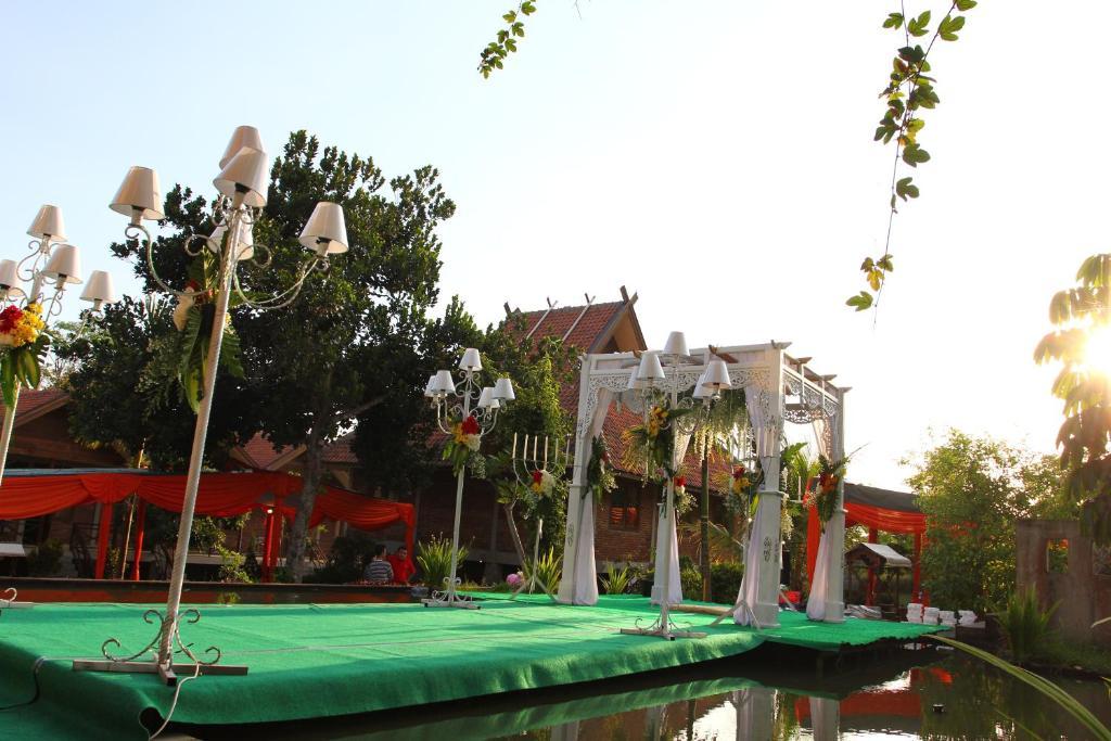 Disaster Oasis Hotell Kaliurang Exteriör bild